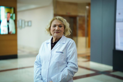 Aşı tereddüdü yeni bir salgına dönüşüyor