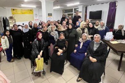 İnegöl’de roller değişti: Erkekler evde, kadınlar kahvede