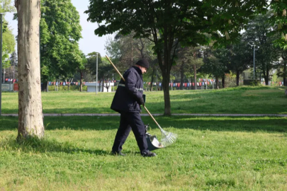 Osmangazi’de yeşil alanlarda titiz temizlik