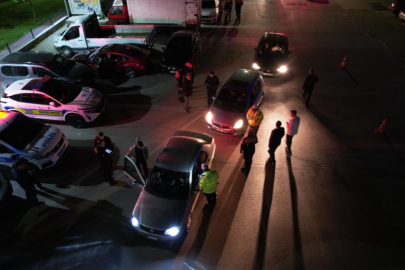 Bursa'da piyasacılara polis baskını