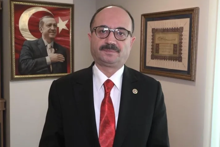 AK Parti Bursa Milletvekili Mesten: Can dost değil, köpek!