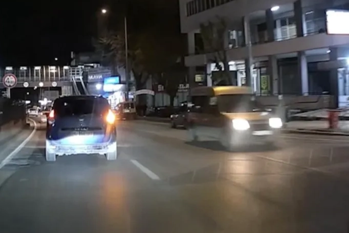 Bursa'da ters yönde ilerleyen araç tehlike saçtı