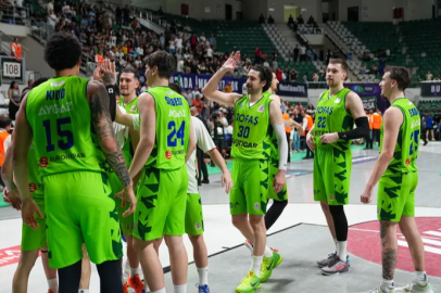 TOFAŞ sezonu galibiyetle noktaladı: 73-71