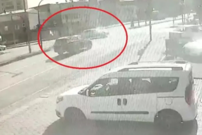 Bursa'da kırmızı ışığı beklemek istemedi, kaza yaptı