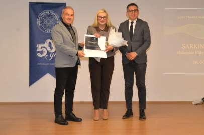 BUÜ’de 'Şarkın İncisi Semerkand' konferansı