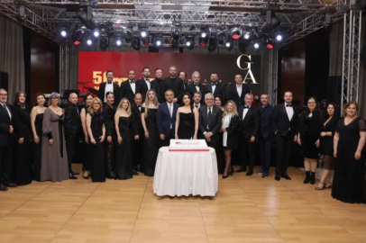 Bursa'da mesleğin duayeni içmimarlara ödül