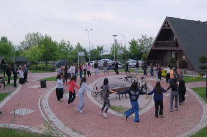 İnegöl’de gençlerin bilim kampı başladı