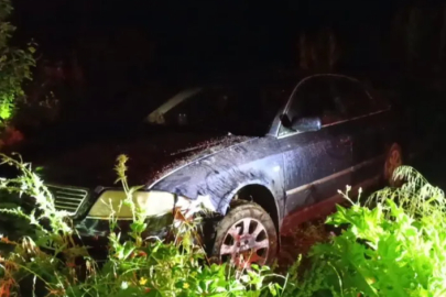 Bursa'da tarlaya uçtuğu otomobilini bırakıp gitti