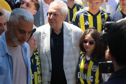 Aziz Yıldırım, Sakarya'da Fenerbahçeliler ile buluştu