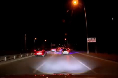 Bursa'da makas atarak trafiği tehlikeye düşüren araç kamerada