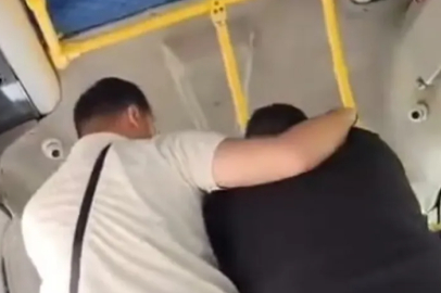Bursa'da 5 TL'lik eksik ödeme yüzünden minibüs karıştı