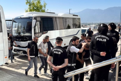 Bursa'da 23 şüpheli adliyede