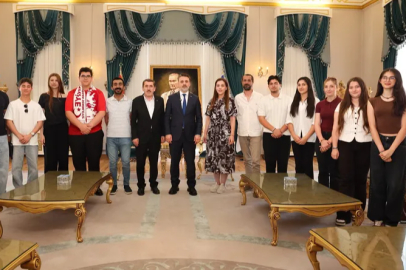 Başkan Vekili Biba, şampiyon marşın bestecilerini ağırladı