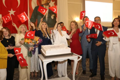 BUİKAD’da bayrak değişimi