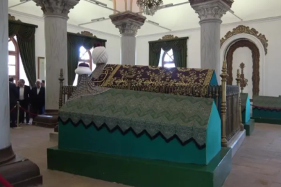 Sultan 1. Murad Hüdavendigar Han dualarla anıldı