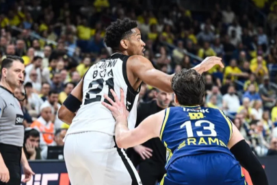 Fenerbahçe, Beşiktaş karşısında seriyi 1-1'e getirdi