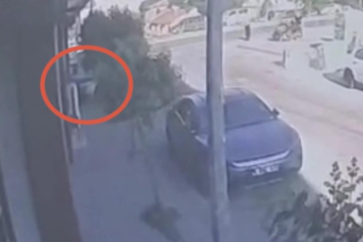 Bursa'da ehliyetsiz sürücü motosiklet mağazasına daldı