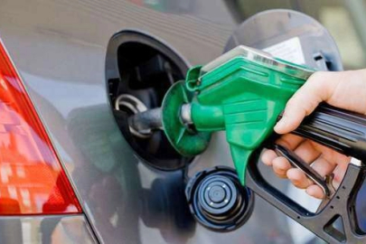 Bir indirim de benzine