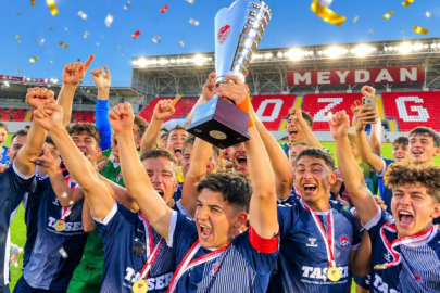 Bursa Orhangazi Futbol Kulübü, U18 Türkiye Şampiyonu oldu