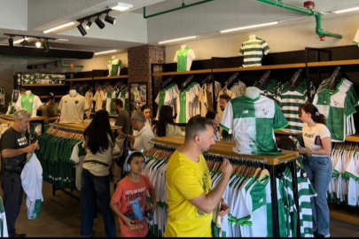 Bursaspor formalarına taraftardan yoğun ilgi