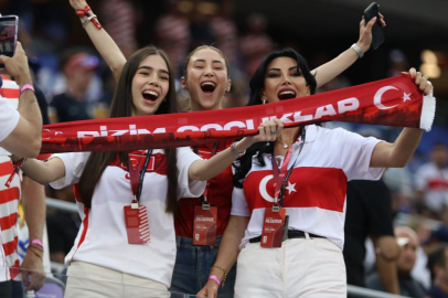 Türkiye - ABD maçını stadyumda 70 bin 492 taraftar takip etti