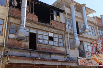 Bursa'da mobilya imalathanesinde korkutan yangın