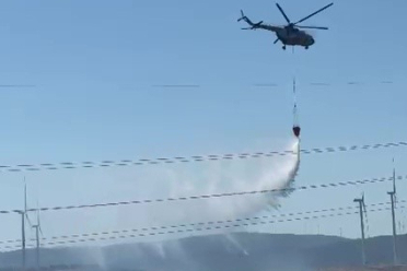 Karacabey'de engebeli arazide yangın