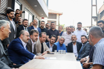 Kayhan Çarşısı'nda yaralar sarılıyor