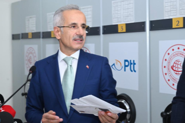 Bakan Uraloğlu: e-Skuterler 10,4 milyon kilometre yol yaptı