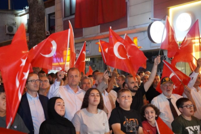 İznikliler meydana akın etti
