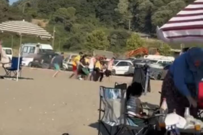 Denizde boğulma tehlikesi geçiren kişiyi vatandaşlar kurtardı