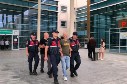 Ünlü yönetmen Ezel Akay ve kardeşi adliyeye sevk edildi