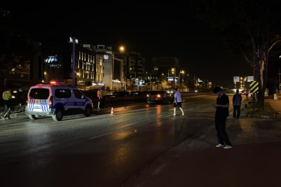 Bursa'da  yolun karşısına geçen yaşlı adama otomobil çarptı