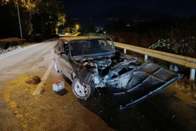 Bursa'da kontrolden çıkan araç refüje çarptı: 1 yaralı