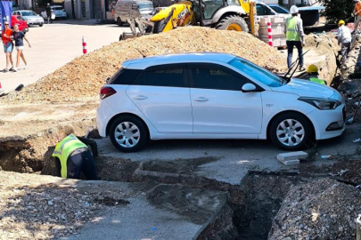 Bursa'da araç sahibine ulaşılamayınca otomobilin etrafını kazdılar