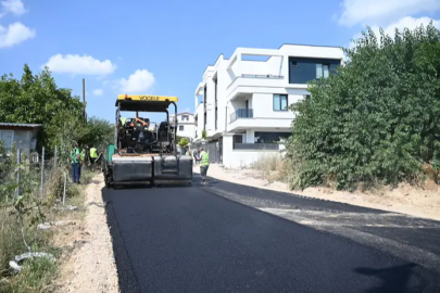 Umurbey’de asfalt mesaisi sürüyor