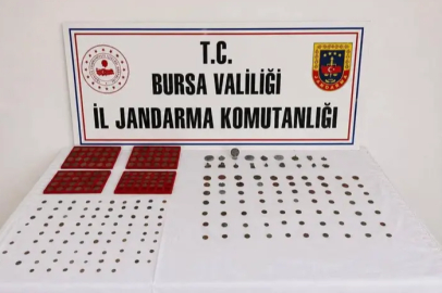Tarihi eser kaçakçısı Bursa'da sert kayaya çarptı
