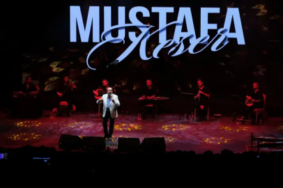 Mustafa Keser’den müzik ve kahkaha dolu gece
