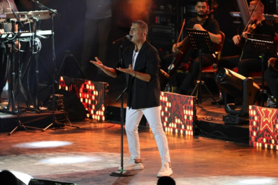 Özcan Deniz'den muhteşem final