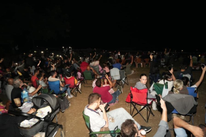 Binlerce kişi Perseid meteor yağmurunu izlemek için Yenişehir’e akın etti