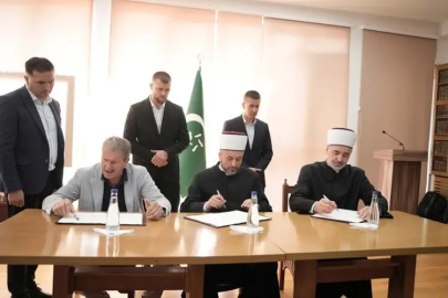 Sırbistan’da iki İslam birliği teşkilatı birleşme kararı aldı