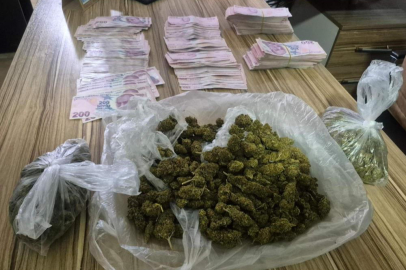 Bursa'da 'Dur' ihtarına uymayan sürücünün aracından uyuşturucu çıktı