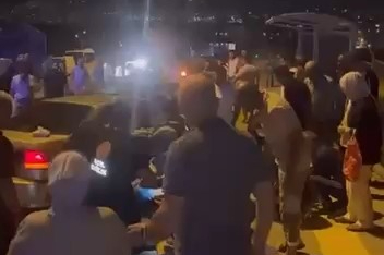Bursa'da ters istikamete giren ehliyetsiz sürücü kaza yaptı: 7 yaralı