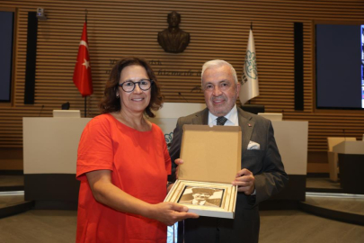 Törende BUÜ, DAÜ ve ÜSİGED yöneticileri de hazır bulundu.