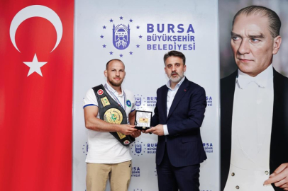 Başkan Vekili Biba'dan dünya şampiyonu güreşçiye tebrik