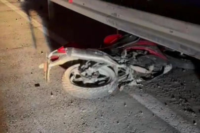 Bursa'da motosiklet kazası: Bariyere çarpan sürücü ağır yaralandı