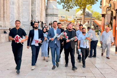 Bursa'da Ak Partili gençlerden anlamlı program