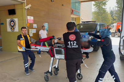 Bursa'da duran kamyona çarpan kamyonet sürücüsü ağır yaralandı