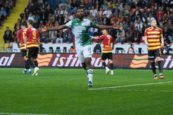 Bursaspor'da Kelechi Iheanacho fırtınası dinmiyor