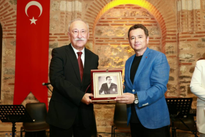 Bursa'da Altan Erkekli Osmangazi’de "Bir Memleket Hikayesi" Anlattı